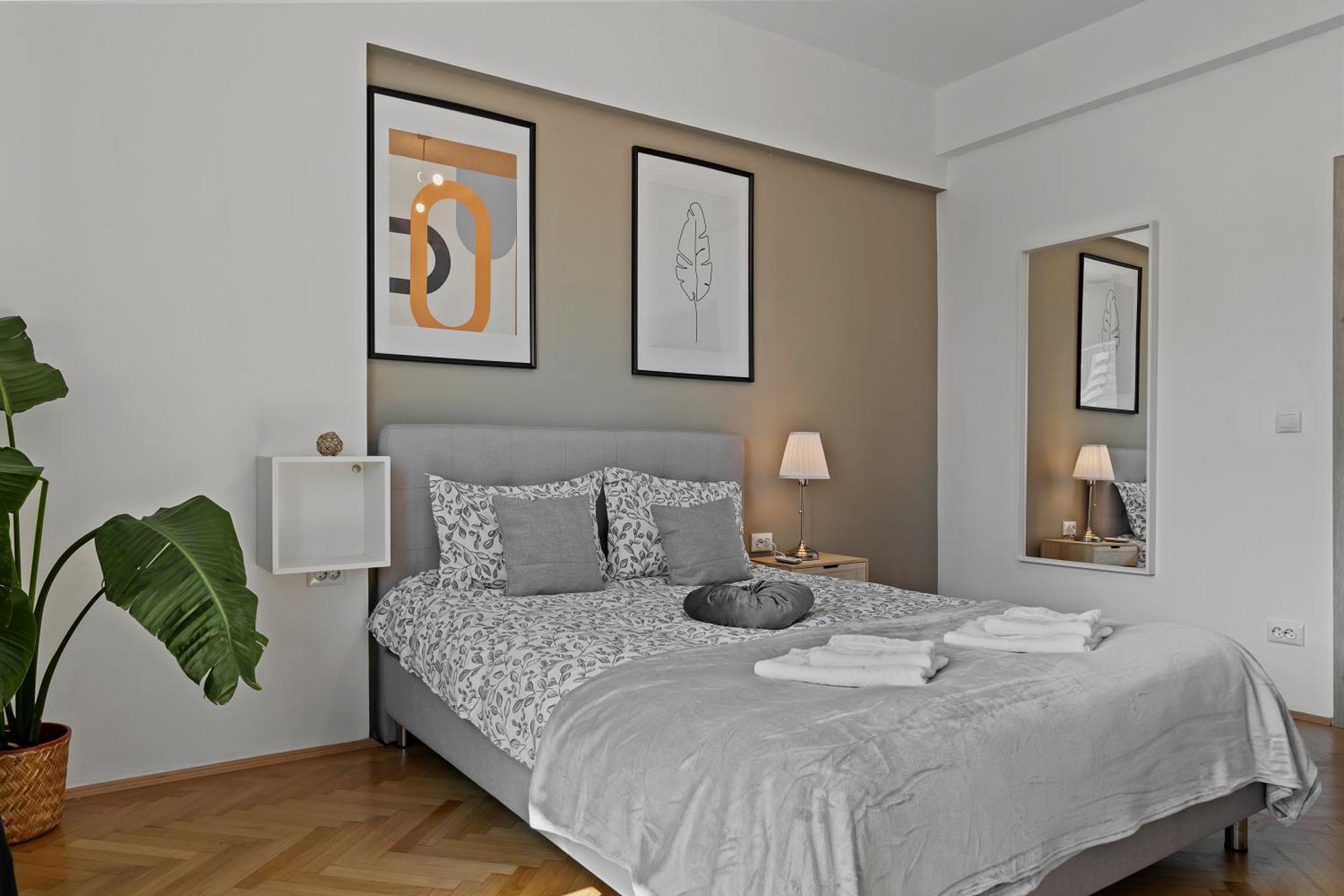 Ultracentral Dreamland Apartment 3 Bdrm Bucharest Exterior photo