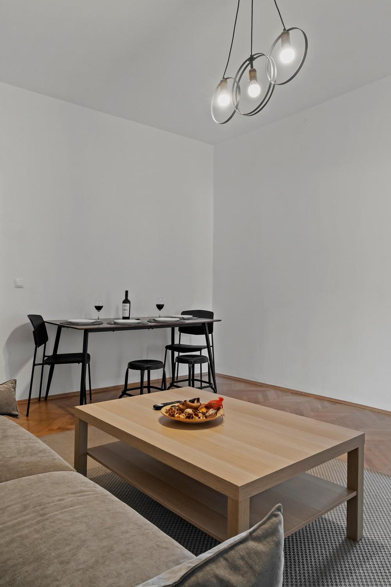 Ultracentral Dreamland Apartment 3 Bdrm Bucharest Exterior photo